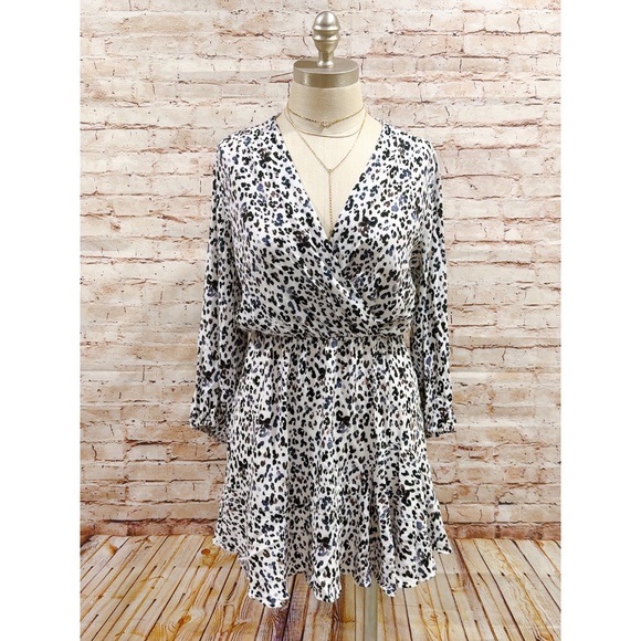 ZARA Women's Printed Cheetah Animal Print Overlap V-Neck Mini Dress Size S - Picture 2 of 8